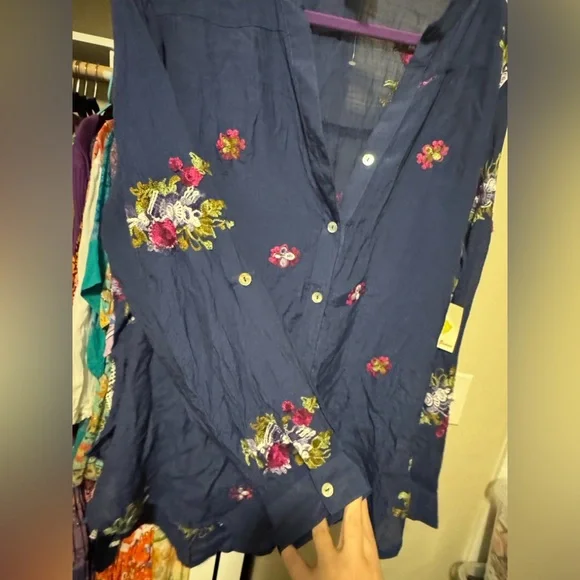 Fig and Flower blouse - xl net - Picture 2 of 3